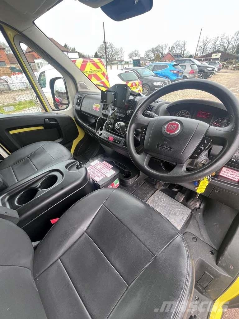 Fiat Ducato A&E Fiat Ducato A&E Vehicle with Stryker Pr Ambulanssit