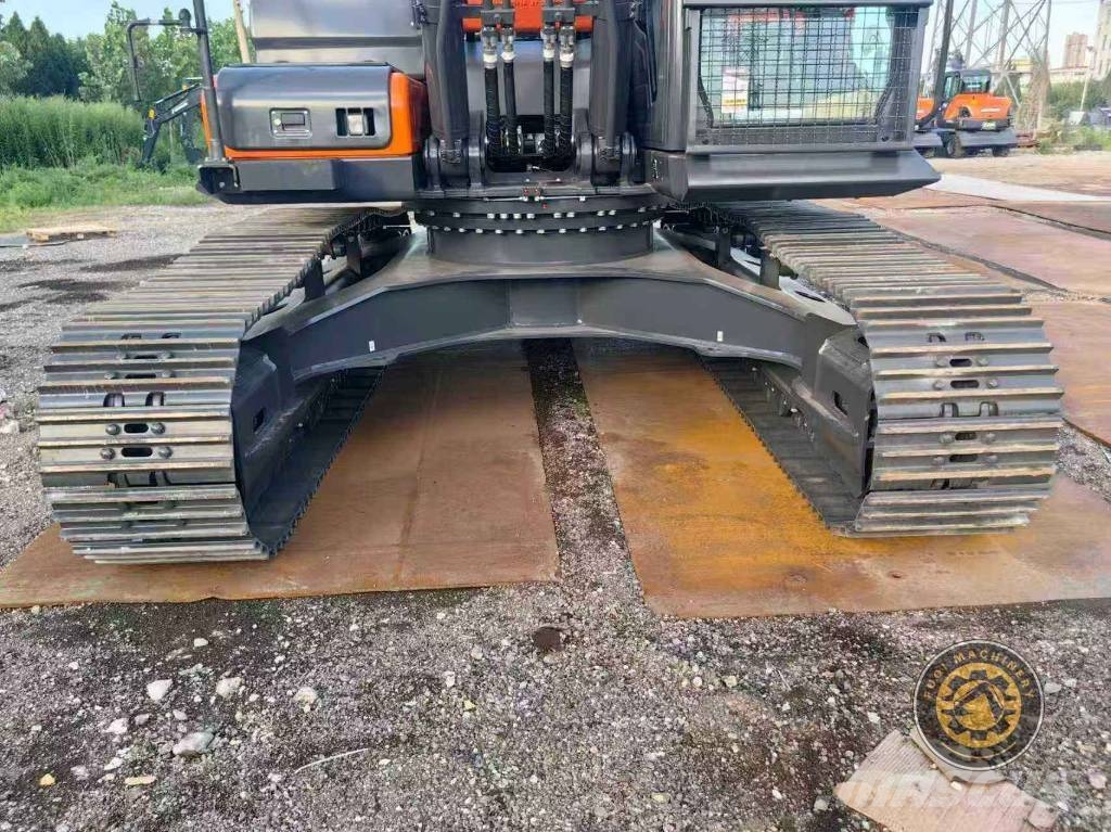Develon DX 360 LCA Raupenbagger
