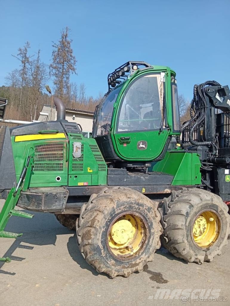 John Deere 1510 E Forwarders