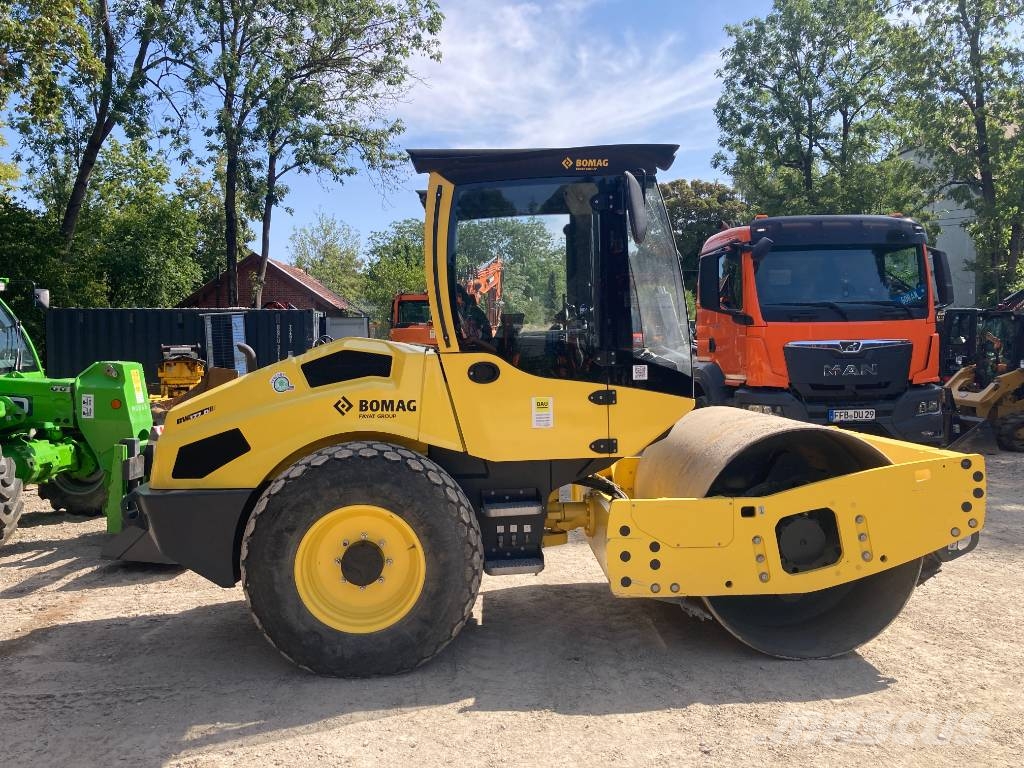 Bomag Walzenzug BW 177 D-5 Stufe V Trilrolwalsen