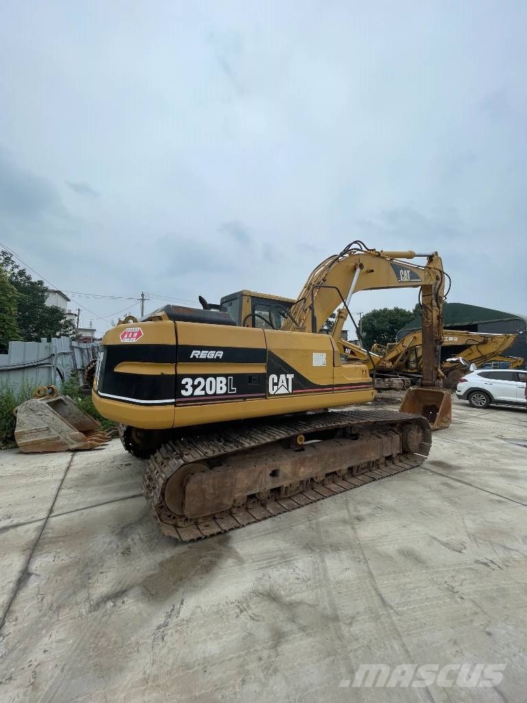 CAT 320 B L Гусеничні екскаватори