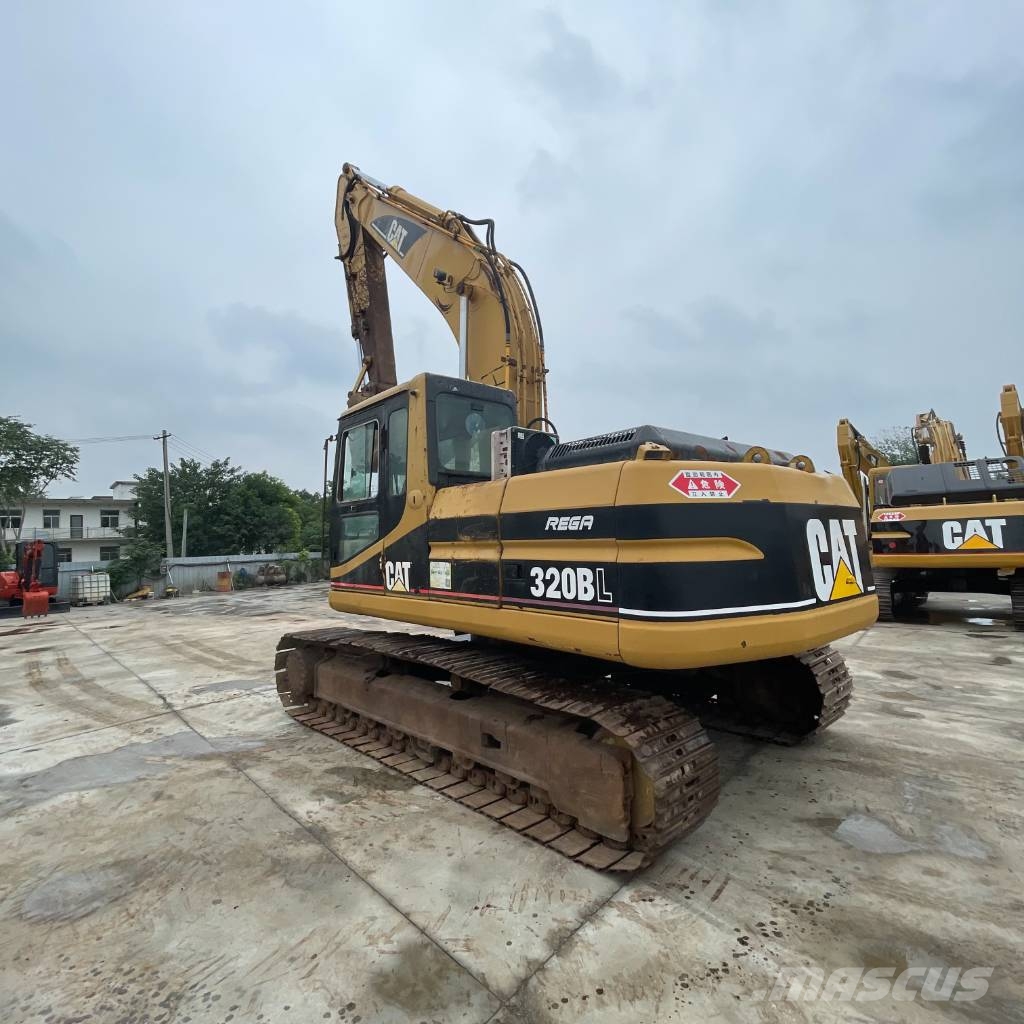 CAT 320 B L Гусеничні екскаватори