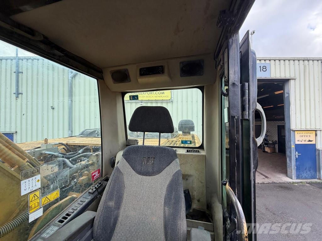 CAT 322C LN Excavator - 26.2T - Hammer Line - Airco - Crawler excavators