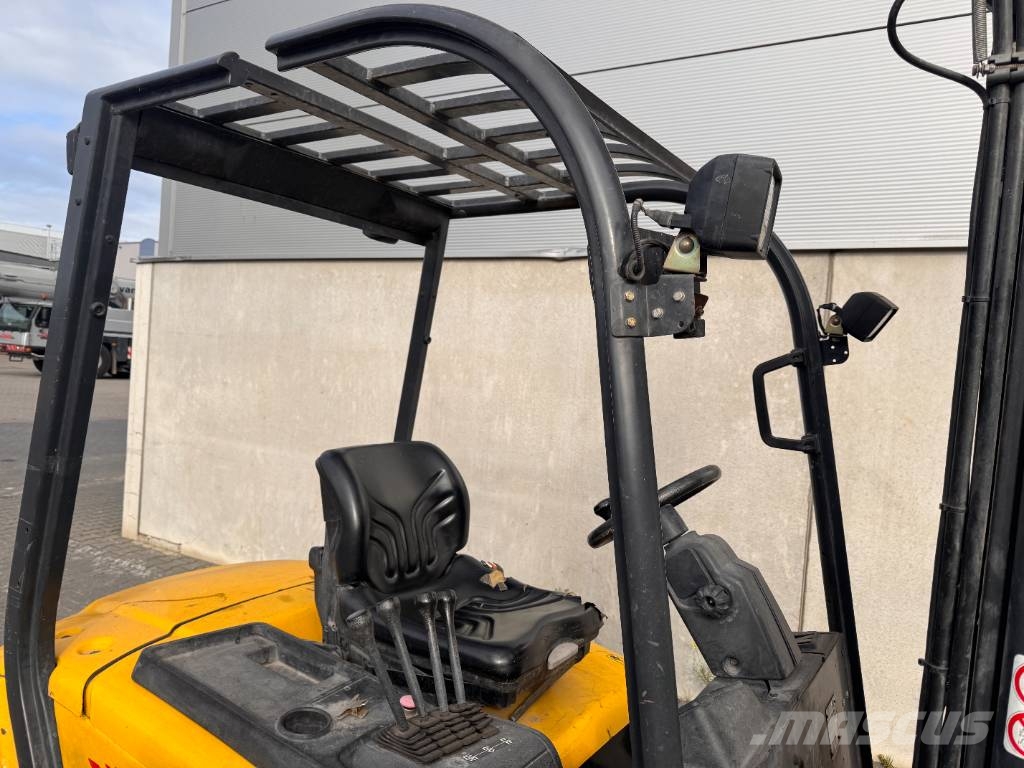 Pimespo XE 25 Electric forklifts