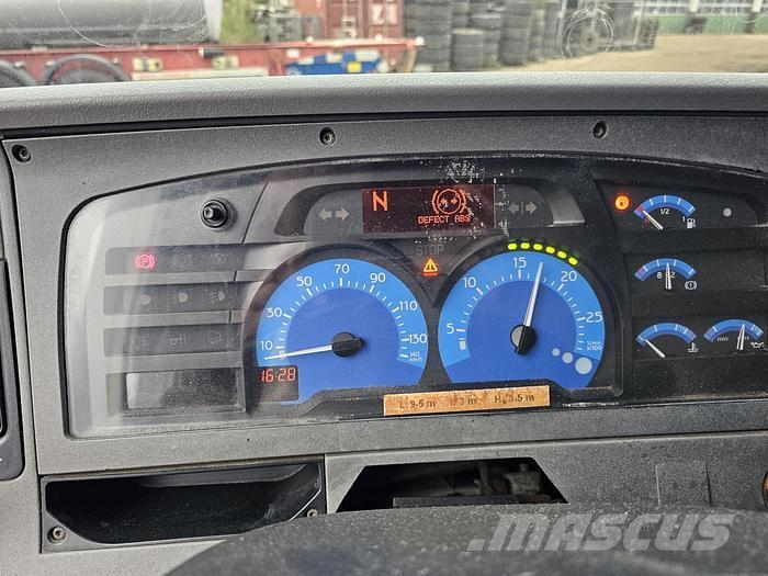 Renault MIDLUM 180 - EURO 3 - 731000 KM Camiones con caja de remolque