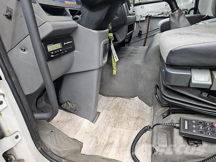 Renault MIDLUM 180 - EURO 3 - 731000 KM Camiones con caja de remolque