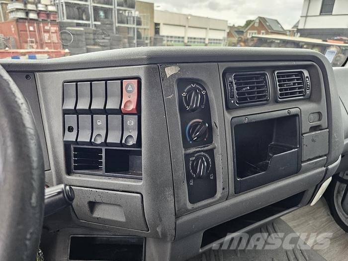 Renault MIDLUM 180 - EURO 3 - 731000 KM Camiones con caja de remolque