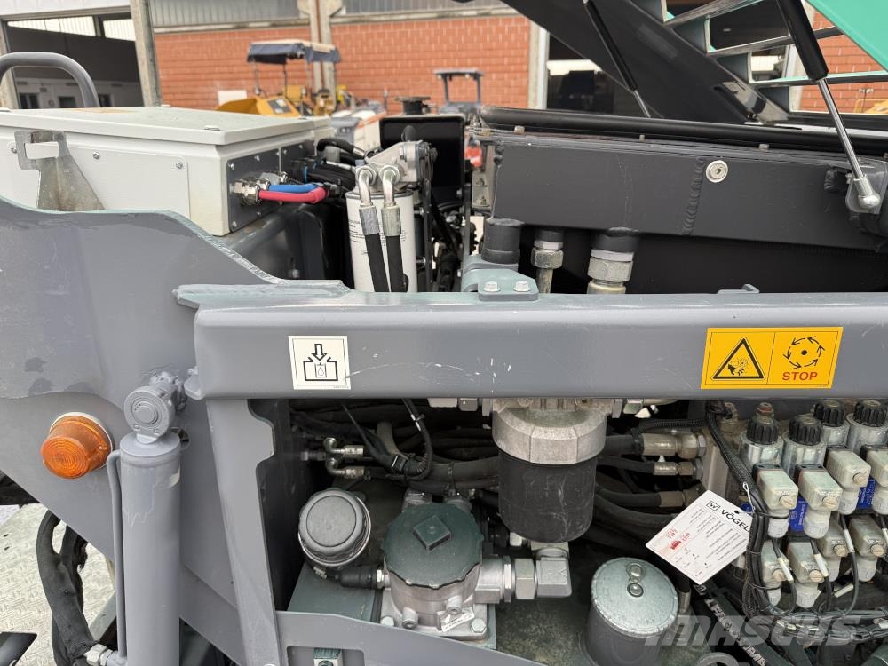 Vögele Super 700-3i Asfaltadoras