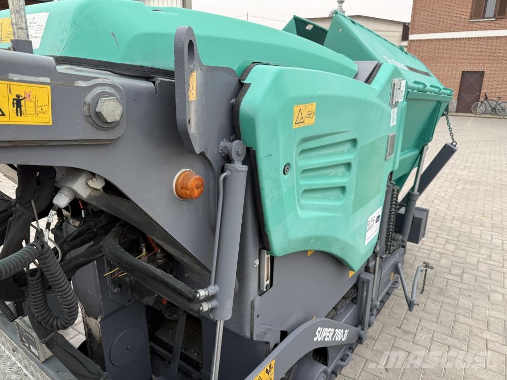Vögele Super 700-3i Asfaltadoras