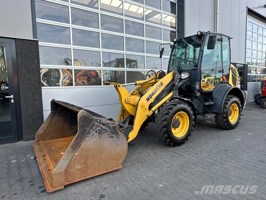 Komatsu WA80M-7 Wielladers