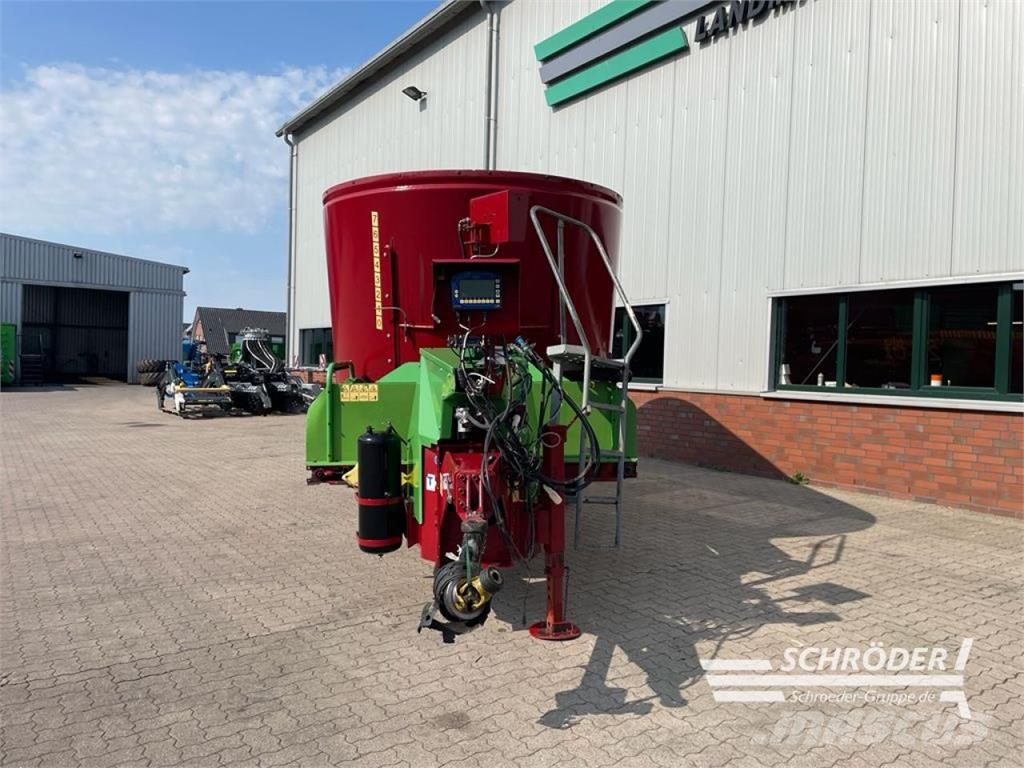 Strautmann VERTI MIX 2401 DOUBLE Mengvoedermachines