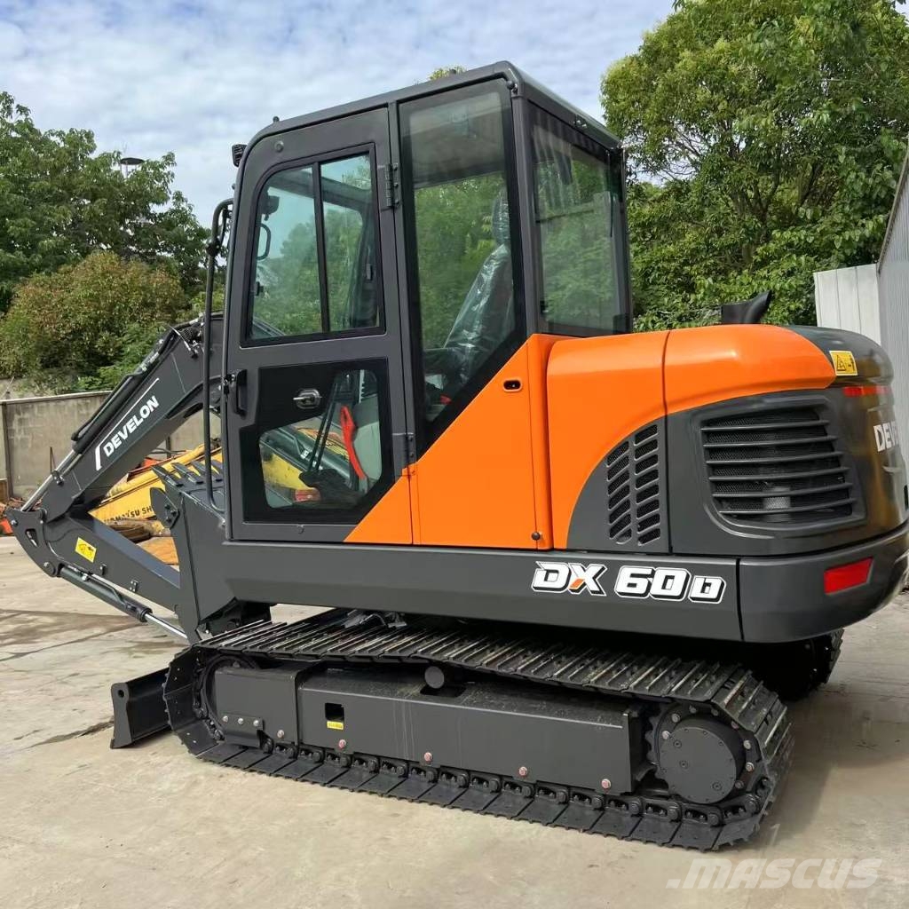 Develon DX 60 D Bagri goseničarji