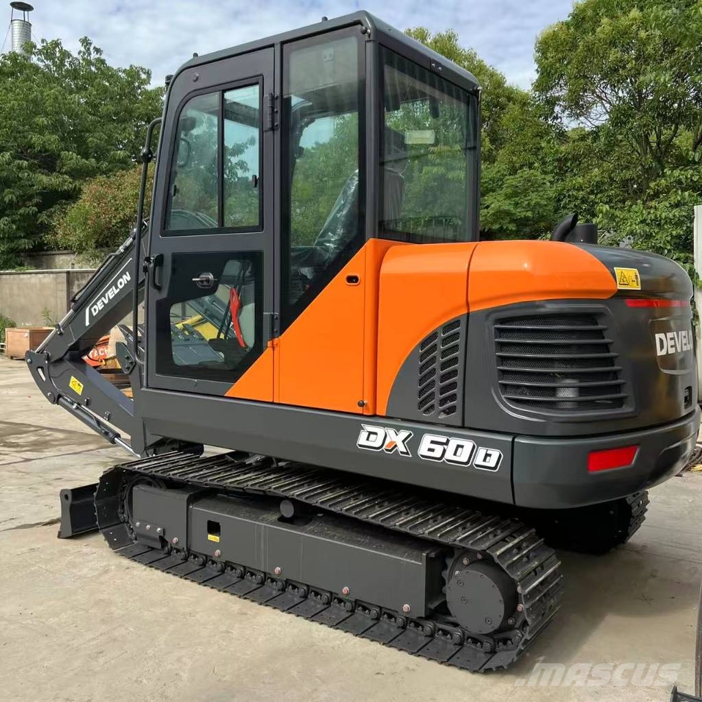 Develon DX 60 D Bagri goseničarji