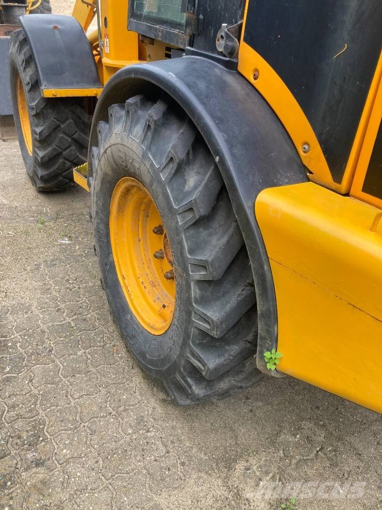 JCB 407 Rataslaadurid