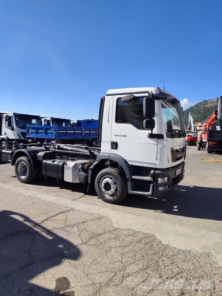 MAN TGM 15.290 Motrici scarrabili