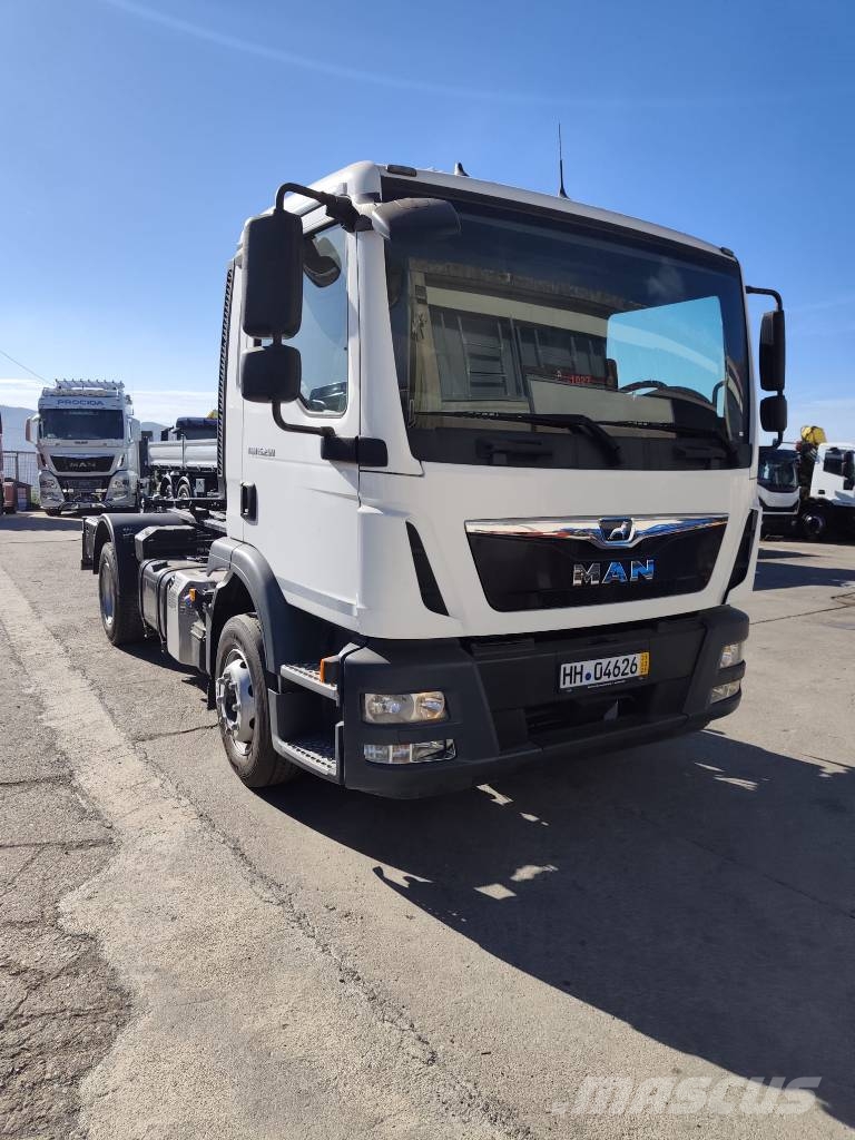 MAN TGM 15.290 Motrici scarrabili
