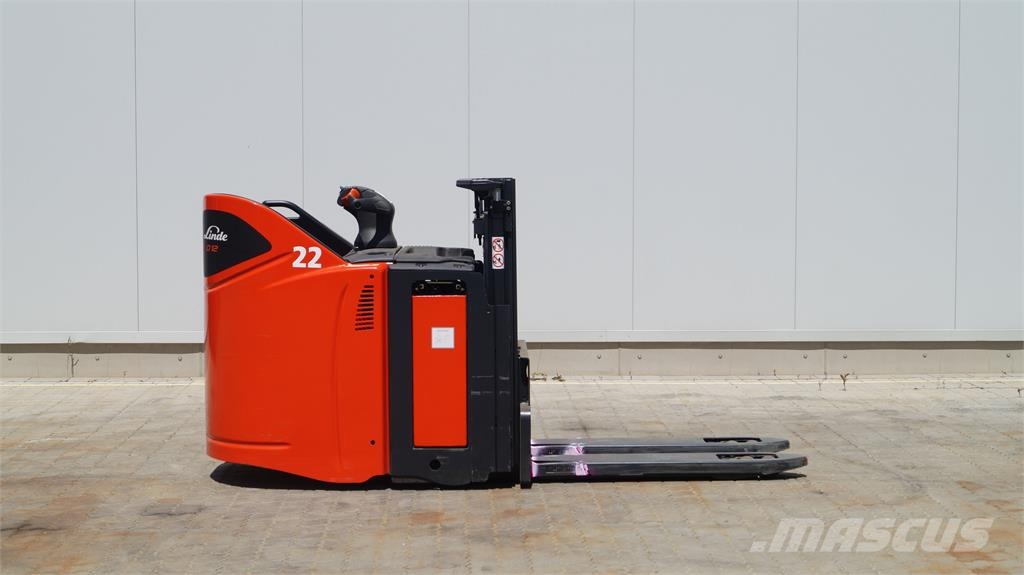 Linde D12SP Samohybné vozíky