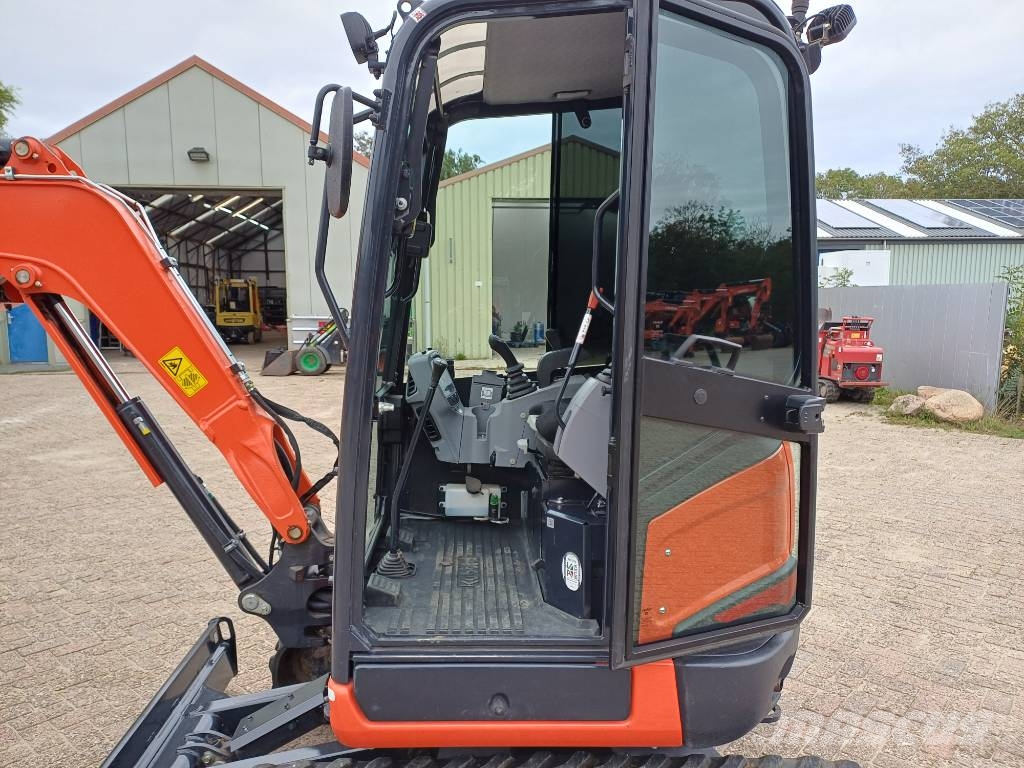 Kubota U27-4 HI 소형 굴삭기 7톤 미만