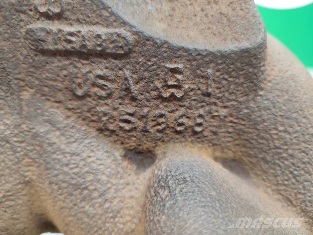 John Deere Exhaust manifold R518852 JOHN DEERE 8345 R Mootorid
