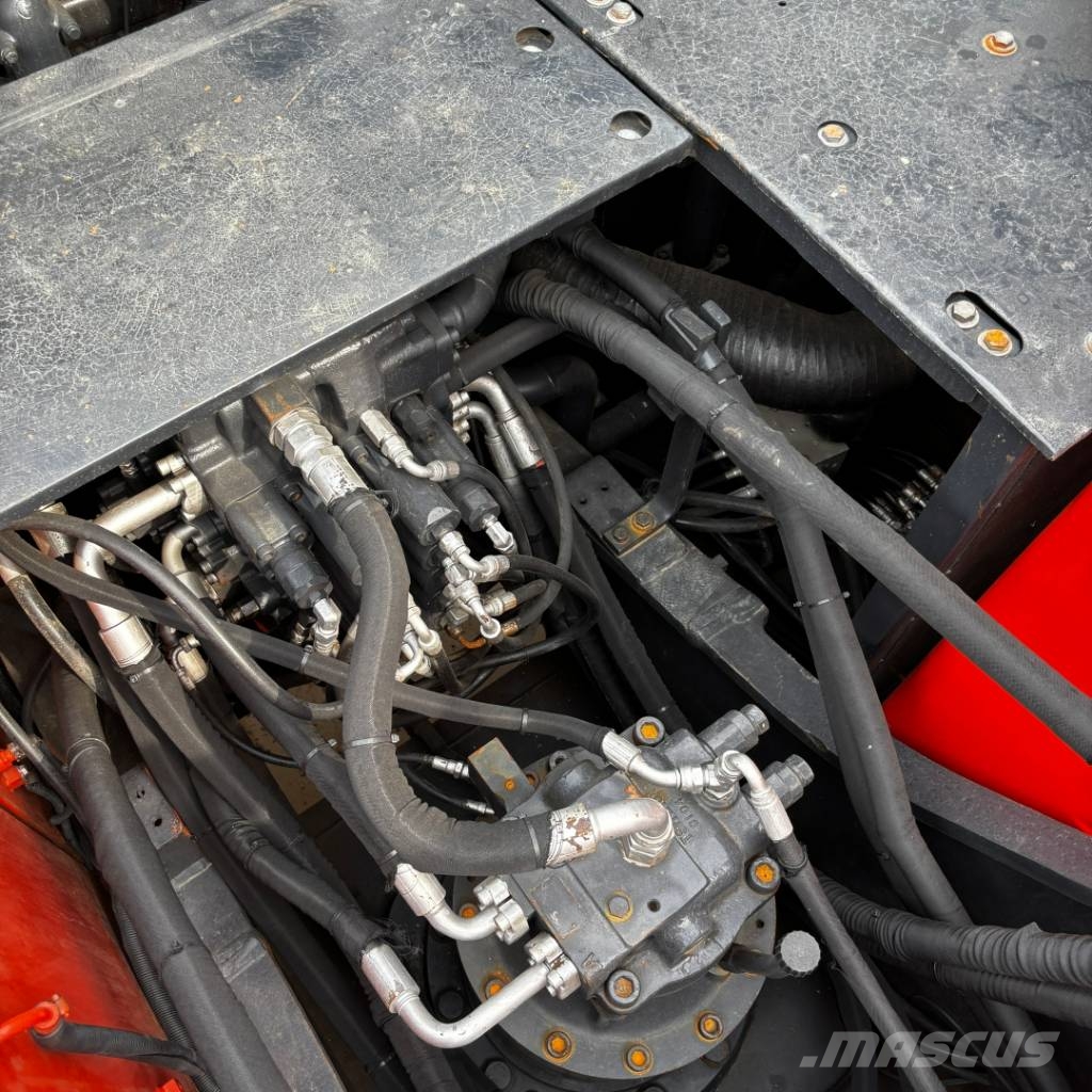 Doosan DX 300 履带挖掘机