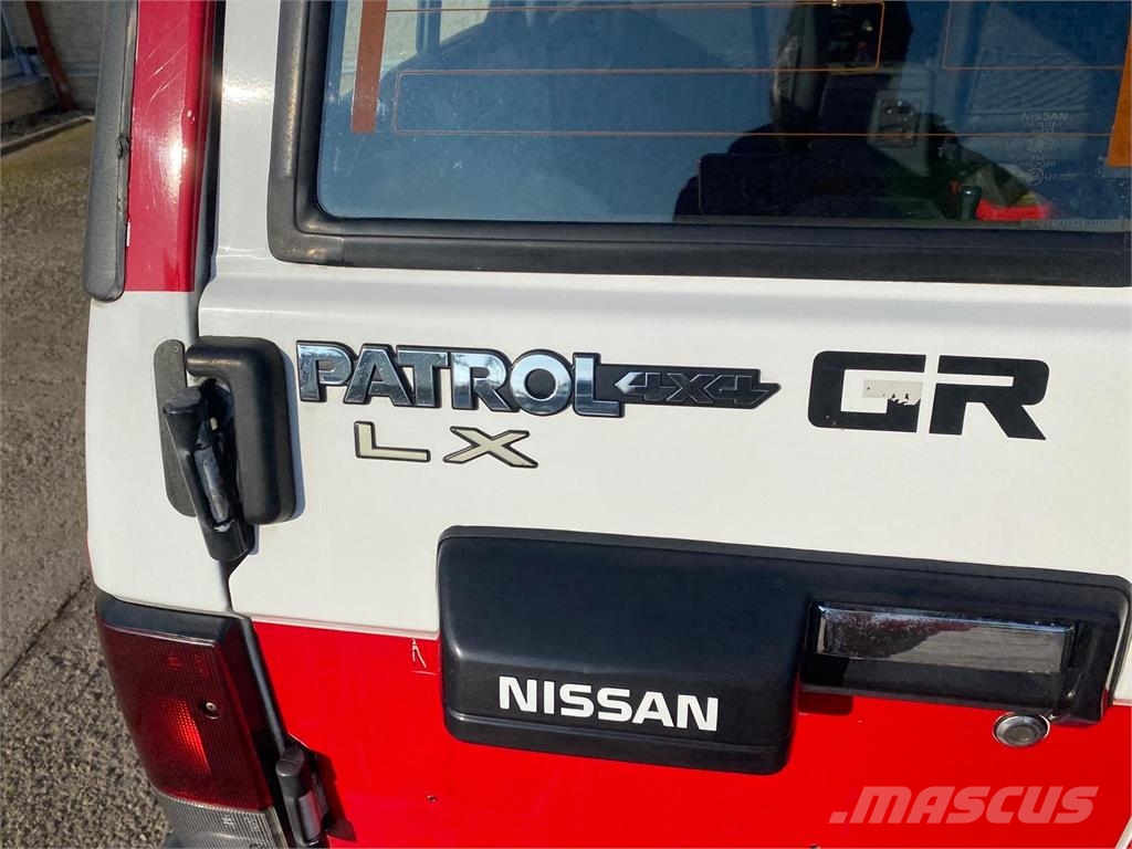 Nissan Iný model VIN 886 Auto