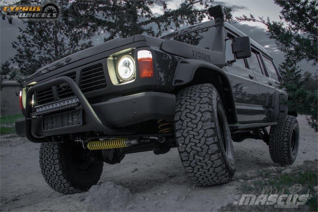 Nissan Iný model VIN 886 Auto