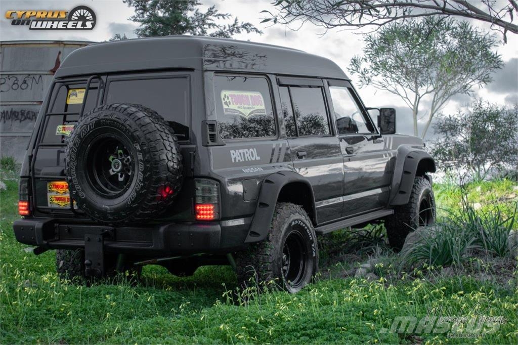 Nissan Iný model VIN 886 Auto