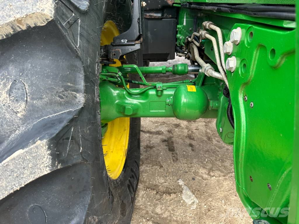 MÜÜDUD! John Deere 6215 R AutoPower 트랙터