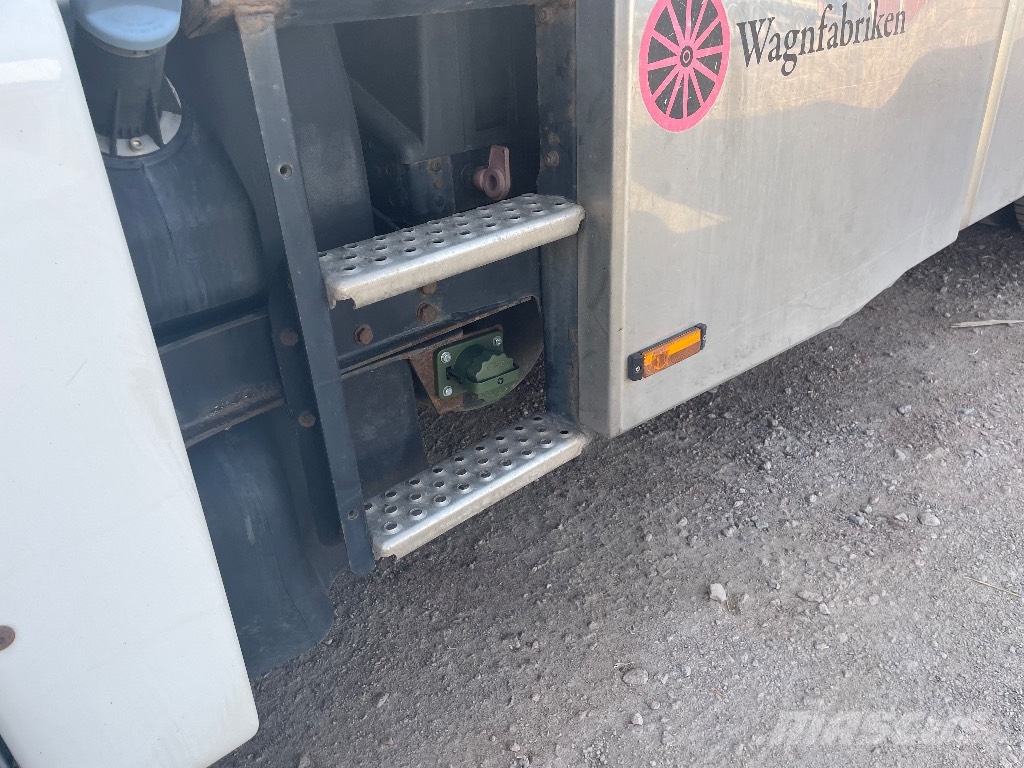 MAN TGX 33.560 6x4 BLS Camioane platforma/prelata