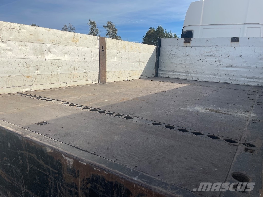 MAN TGX 33.560 6x4 BLS Camioane platforma/prelata