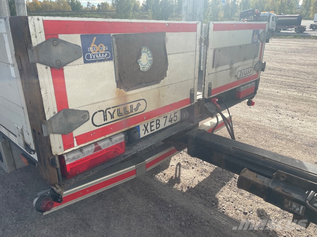 MAN TGX 33.560 6x4 BLS Camioane platforma/prelata