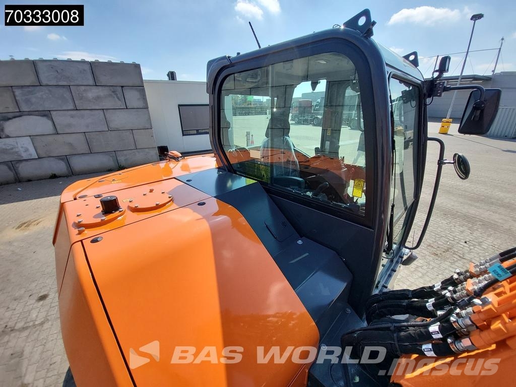 Develon DX85 R-7 A/C - PIN ON / 3 BUCKETS Mini excavators < 7t (Mini diggers)