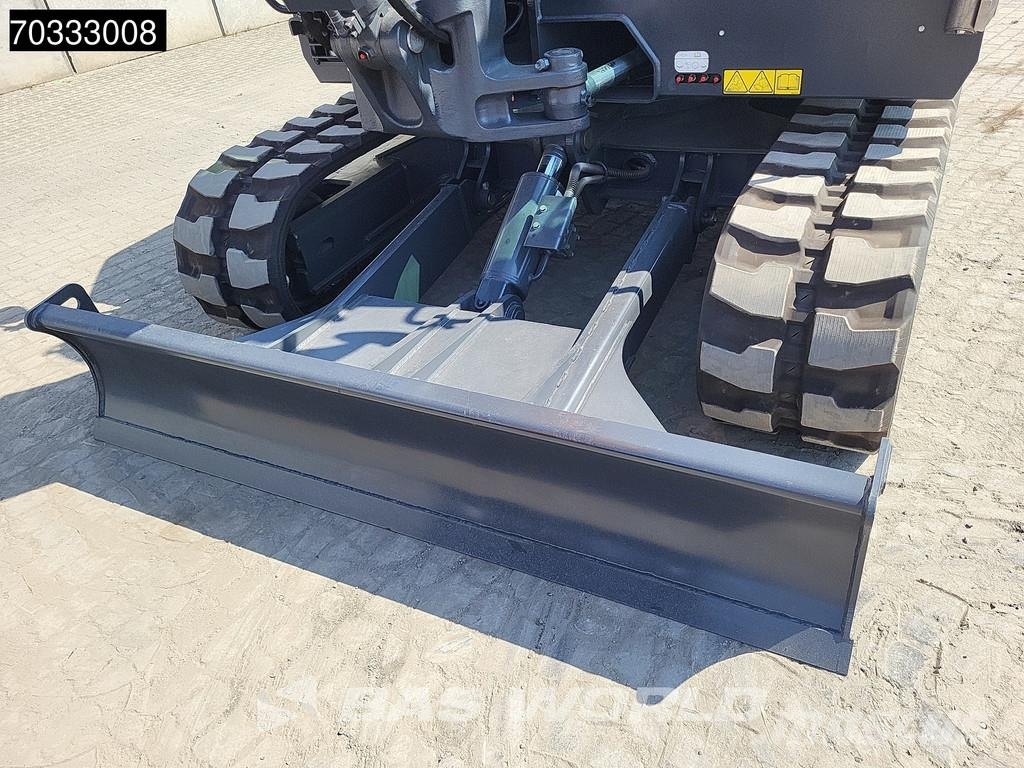 Develon DX85 R-7 A/C - PIN ON / 3 BUCKETS Mini excavators < 7t (Mini diggers)