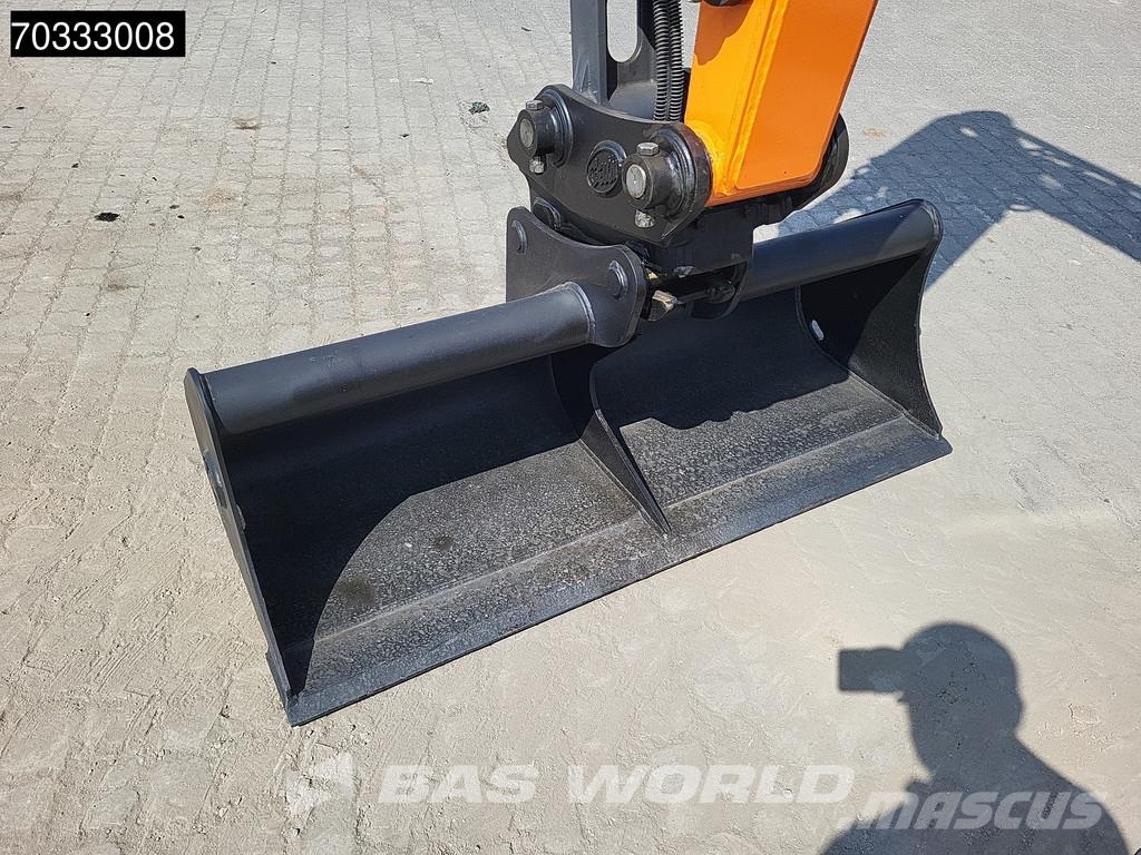 Develon DX85 R-7 A/C - PIN ON / 3 BUCKETS Mini excavators < 7t (Mini diggers)