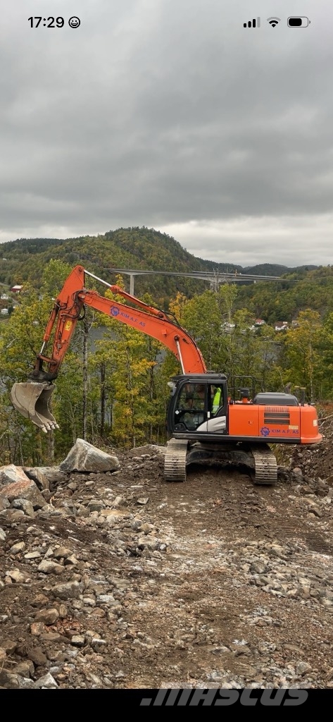 Hitachi ZX 250 LC-6 Escavatori cingolati