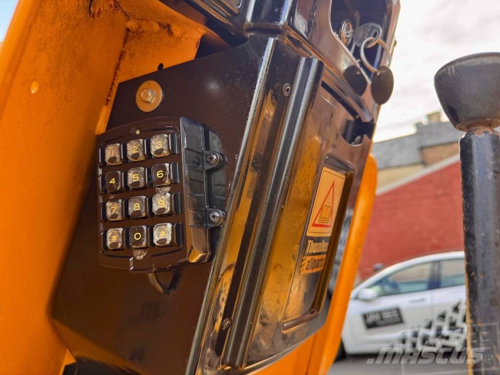 Thwaites 6T Swivel Site dumpers