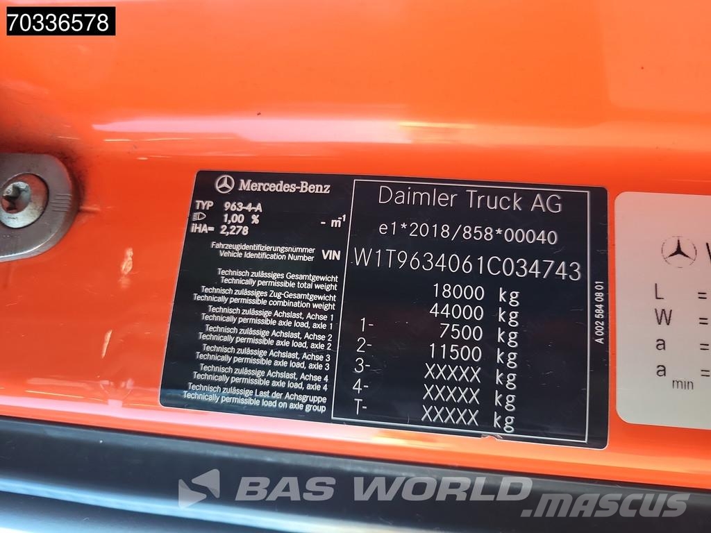 Mercedes-Benz Actros 1851 4X2 BigSpace Mega APK 06-2027 2x Tanks Vlačilci
