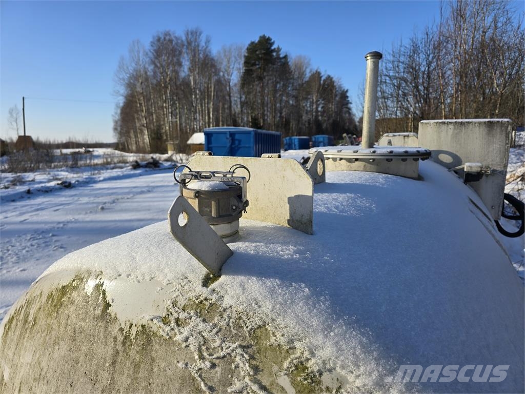  Steral polttoainesäiliö 5,5m3 연료 및 첨가제 탱크