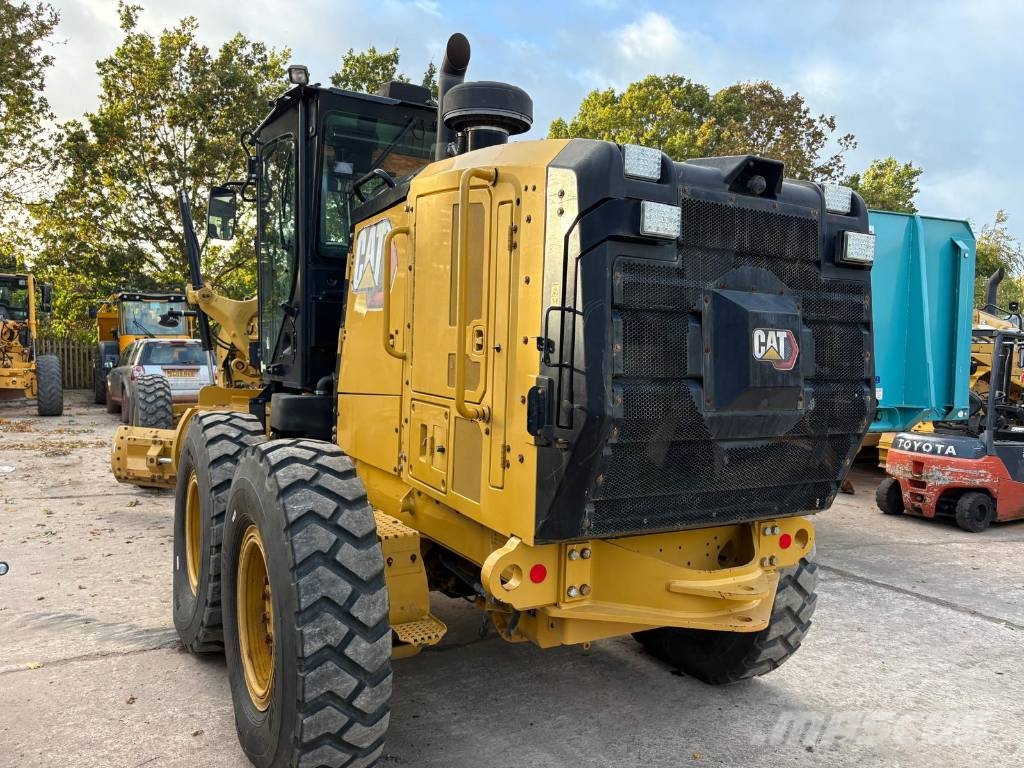 CAT 140 Veihøvler