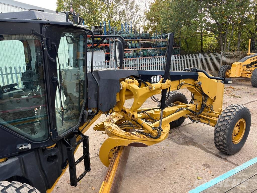 CAT 140 Veihøvler