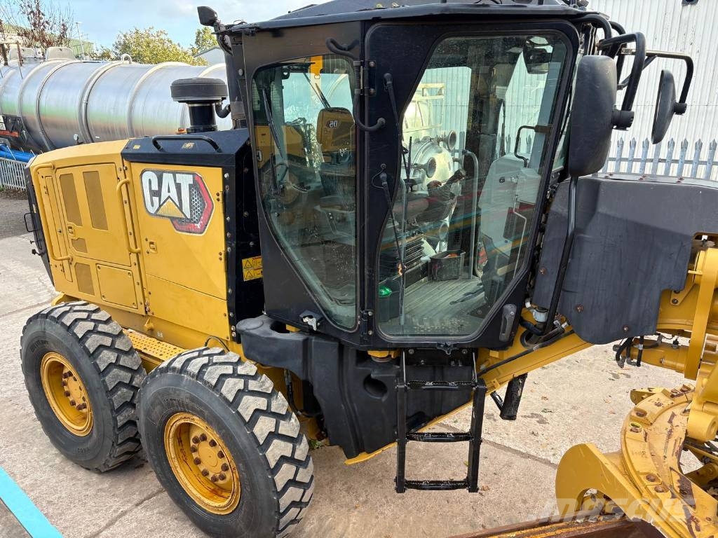 CAT 140 Veihøvler