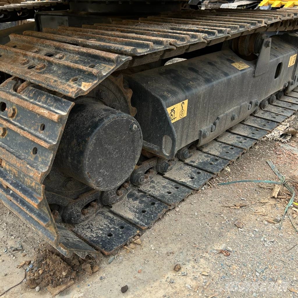 Komatsu 56-7 Escavadeiras de esteiras