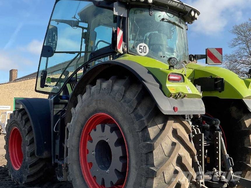 CLAAS Axion 930 Tractoren