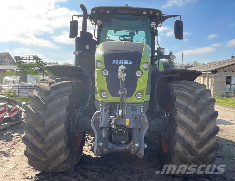 CLAAS Axion 930 Tractoren