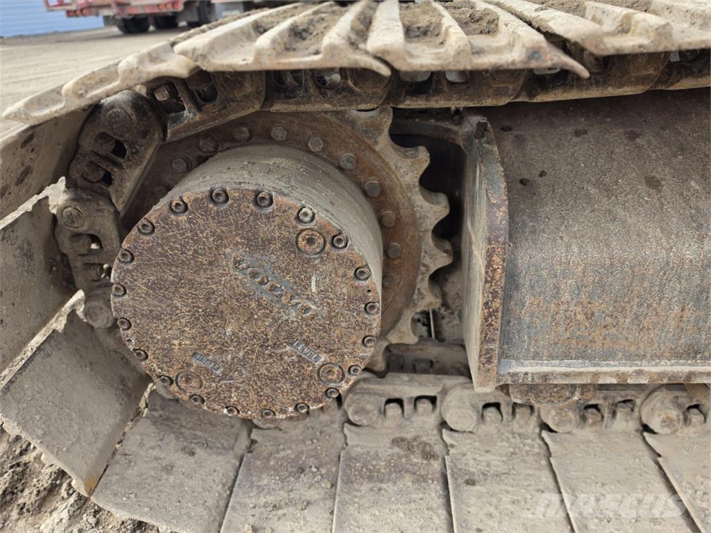 Volvo EC210CL Верижен екскаватор