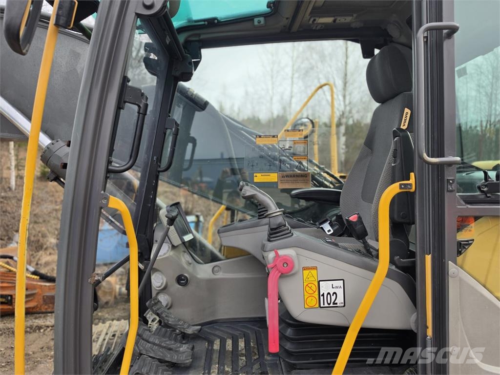 Volvo EC210CL Верижен екскаватор