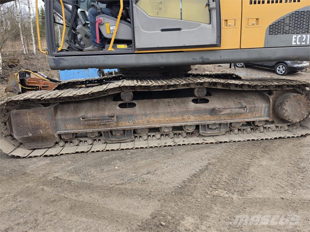 Volvo EC210CL Верижен екскаватор