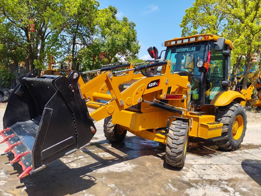 CAT 420F Tractopelle