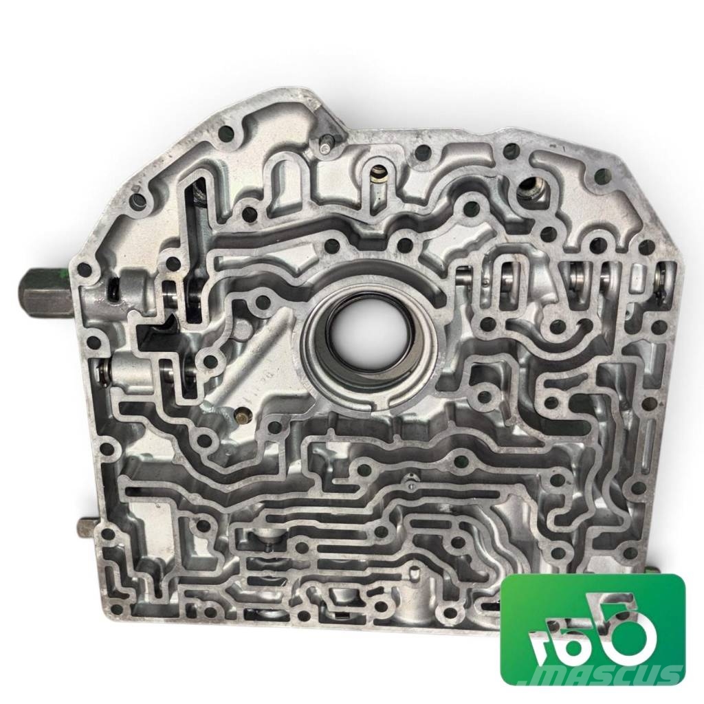 John Deere 7810 Front Housing Cover PowerQuad R126462 الشاسيه والتعليق