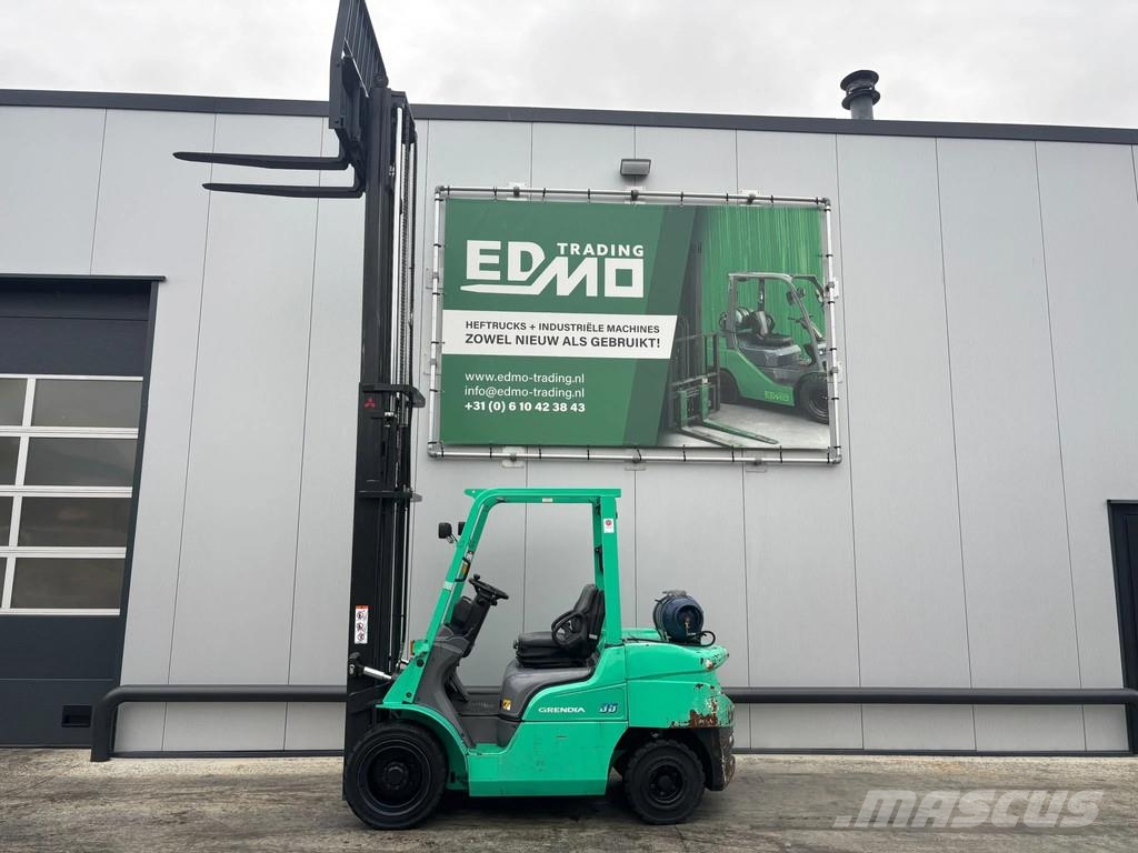 Mitsubishi FG35NT Heftruck LPG (dujiniai) krautuvai